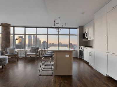 160 W 66th St APT 27H, New York, NY, 10023