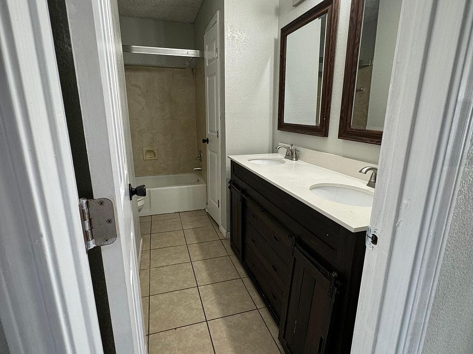 1st image of 8140 Honeywood Trl