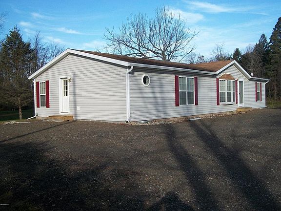 2nd image of 228 40th St