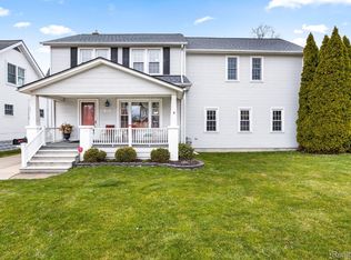 7453 Kingsbury St, Dearborn Heights, MI