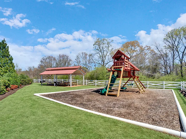 5 Middleberry Ct #A — Photo 45