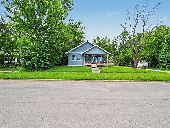 4th image of 1038 W Thoman Street