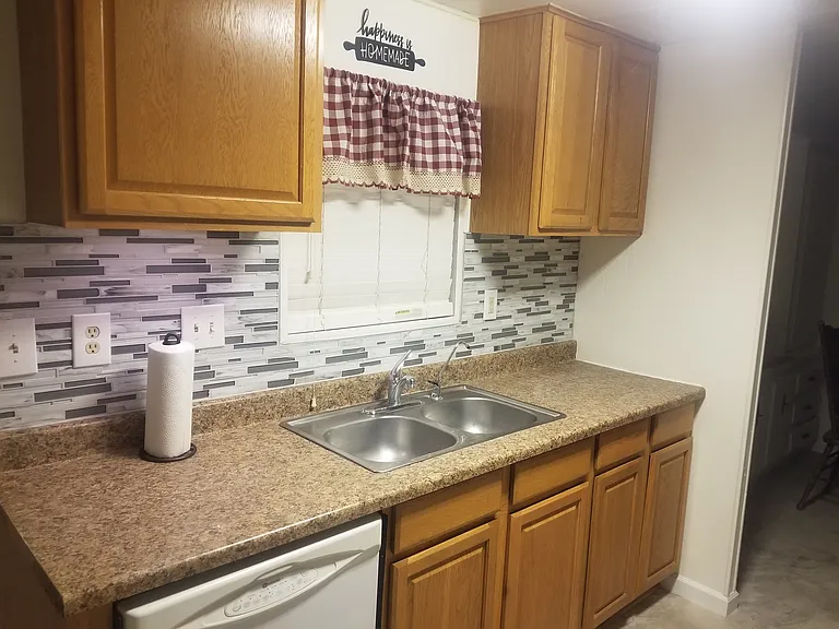 3138 Lake Dr — Photo 13