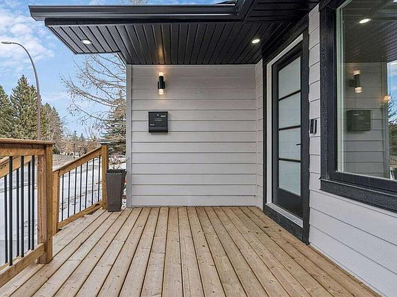 3rd image of 15 N Brookmere Pl SW