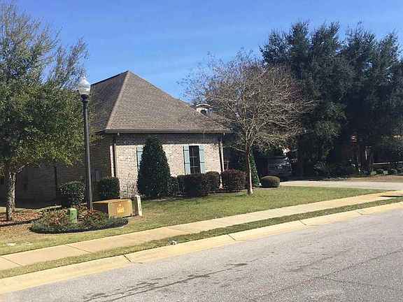 2nd image of Manor Cir