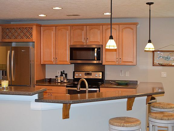 3rd image of 2556 Palmetto Hall Blvd