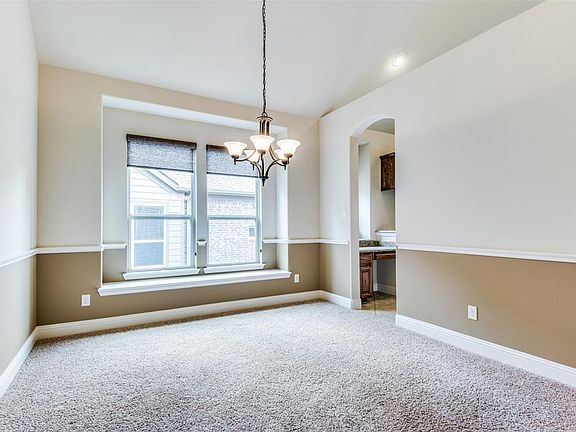 5th image of 1216 Grant Ave