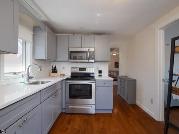 108 N Gaston Ave, Somerville, NJ 08876