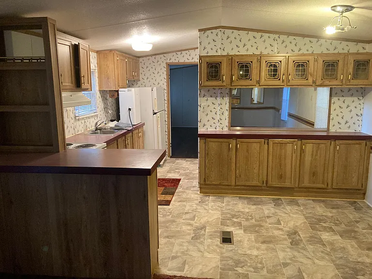 121 Driftwood Ln — Photo 4