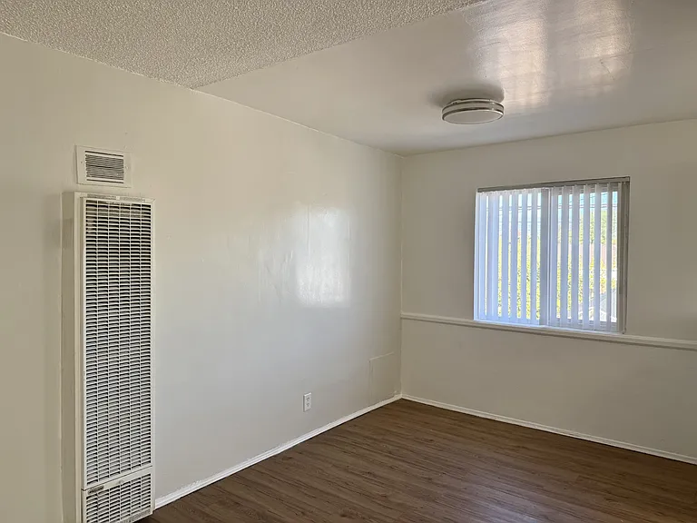 4830 Canoga St #J — Photo 6