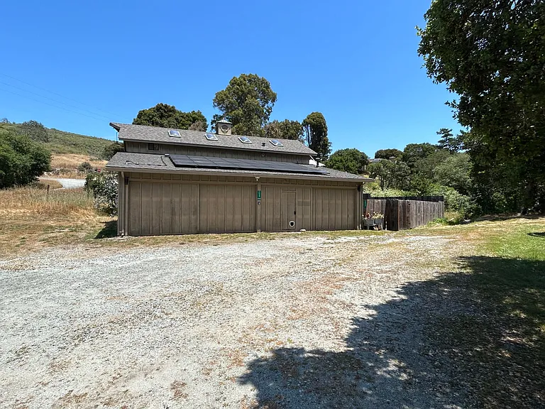 102 Laguna Pl — Photo 33
