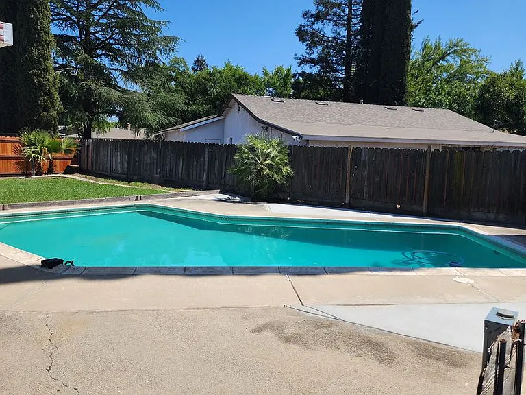 1712 Applegate Dr — Photo 38