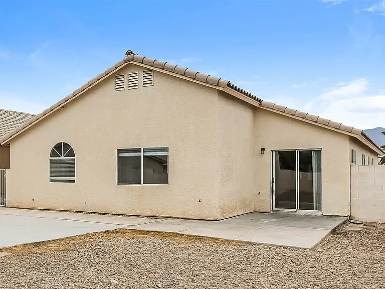 2401 Cypress Island Ct — Photo 16