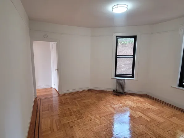 8814 Bay Pkwy, Brooklyn, NY