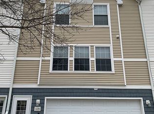 1170 SE Village View Ln, Ankeny, IA 50021