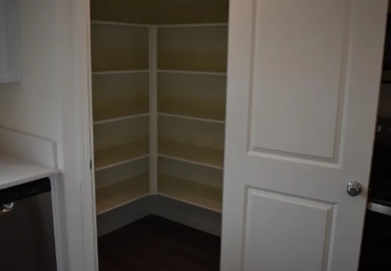 781 Irma Dr — Photo 10