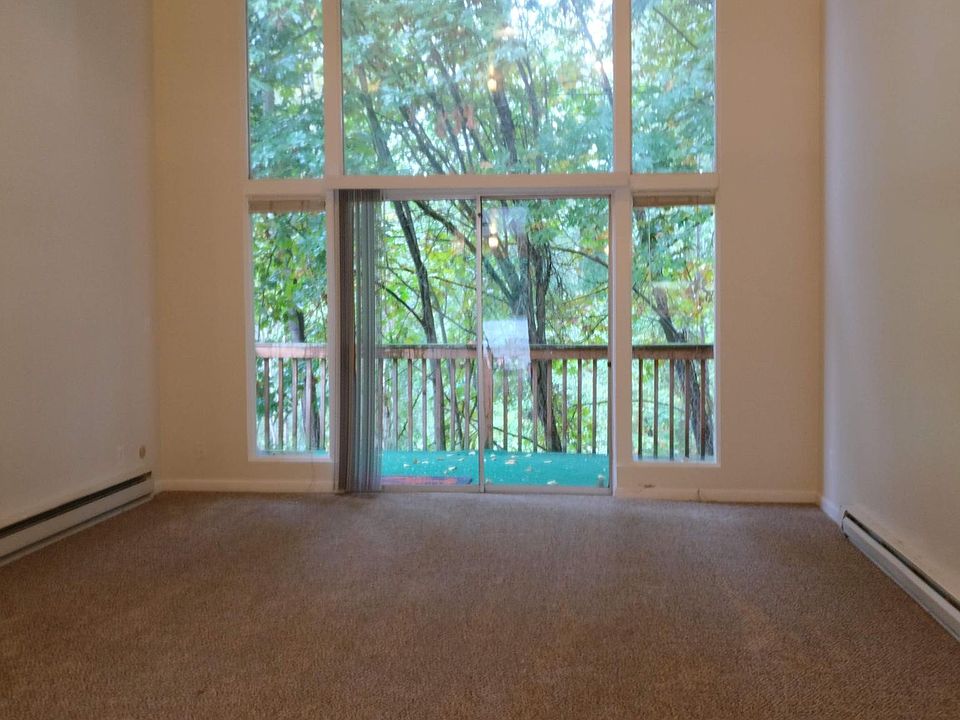 1st image of 9306 51st Ave S APT 3