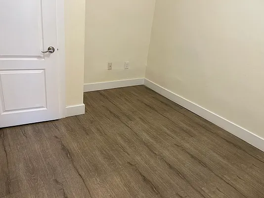 Rented by Metropolis International Realty Inc. | media 13