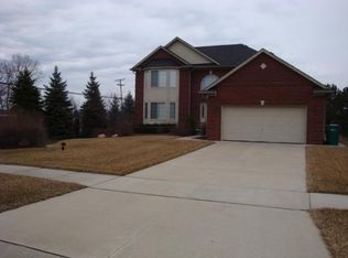 50996 Summit Vw, Macomb, MI 48044