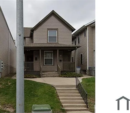 3 bed, $1,350 — Photo 1
