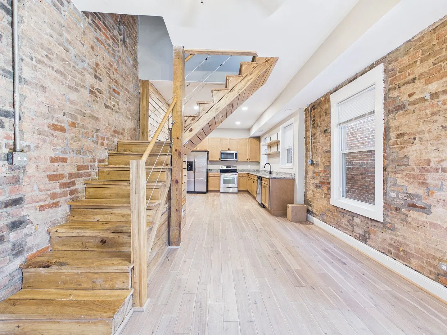 2 bed, 1.0 bath, 900 sqft, $1,595 — Photo 3