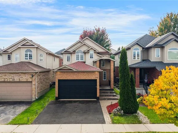 133 Steepleridge St, Kitchener, ON N2P 2W2
