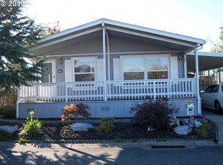 1382 Willow Ln, Grants Pass, OR 97527