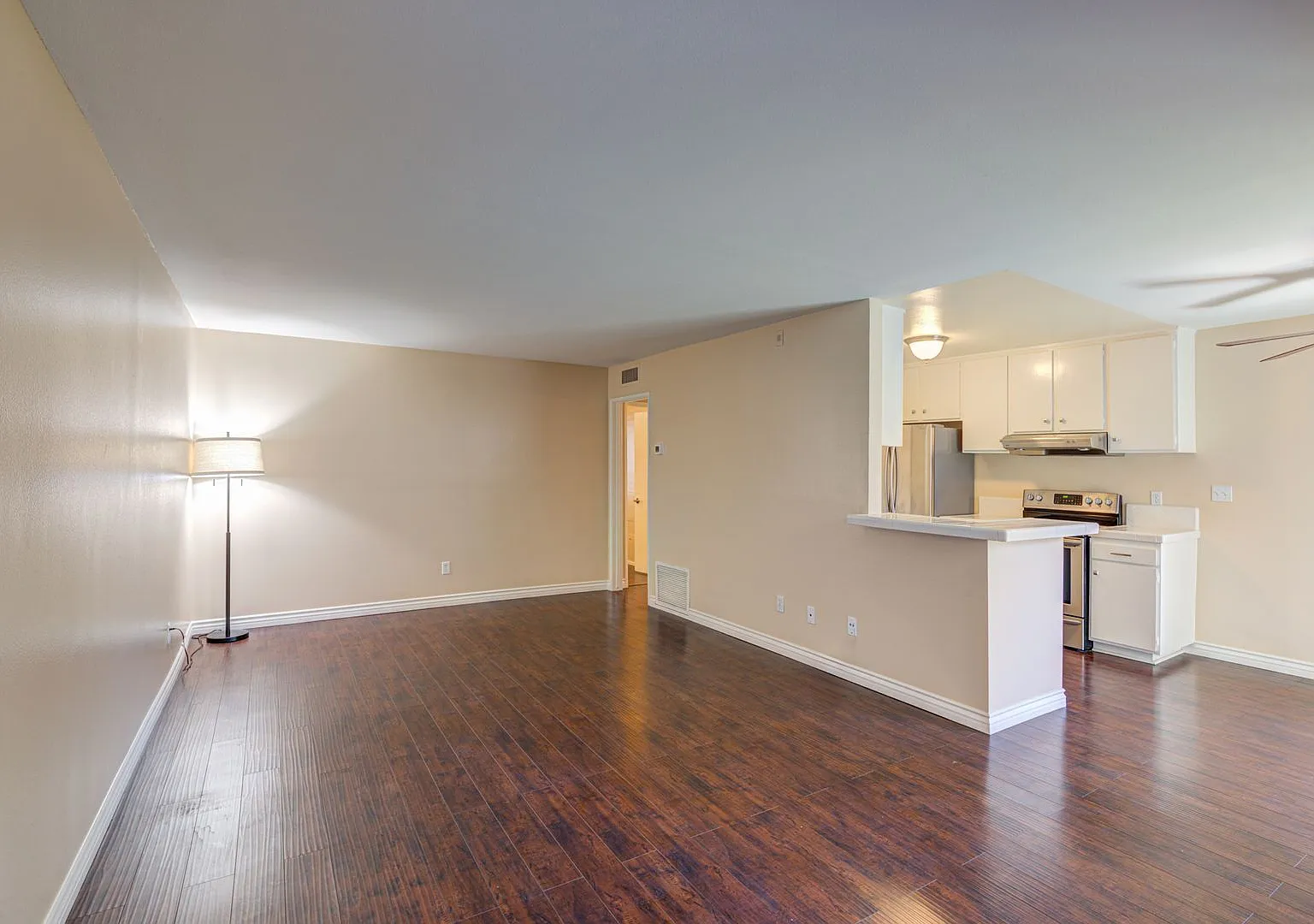 Willis Avenue Condos — Photo 1