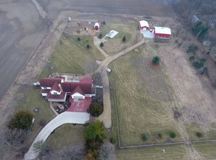 49W435 Hinckley Rd, Big Rock, IL 60511