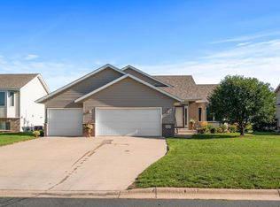 1189 Farmers Ln, Belle Plaine, MN 56011