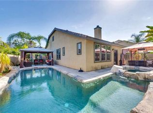 1407 Meadowcrest Cir, Corona, CA 92882