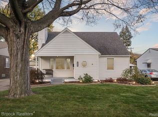 56 Leroy Ave, Clawson, MI 48017