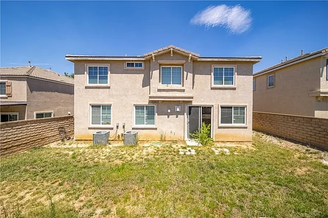 4 bed, 2455 sqft, $3,695 — Photo 3