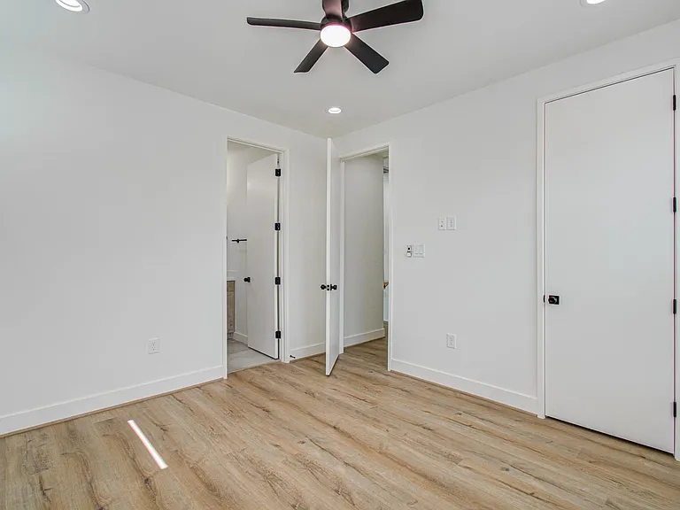 1308 Tarley St #D — Photo 15