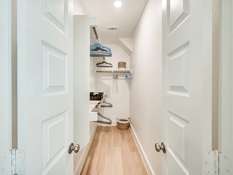 Closet Closet
