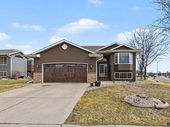 4612 S Wilson Ave, Sioux Falls, SD 57106