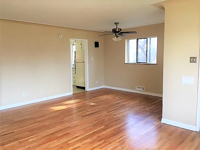 1320 S Gray St — Photo 3