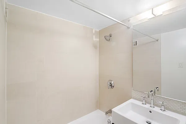 Rented by Oxford Property Group | media 4