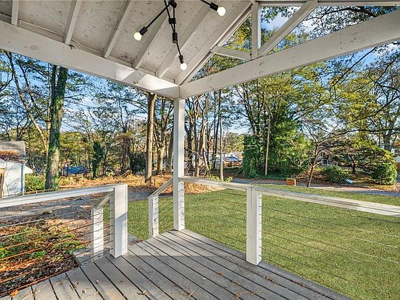 3rd image of 1901 Maywood Pl NW