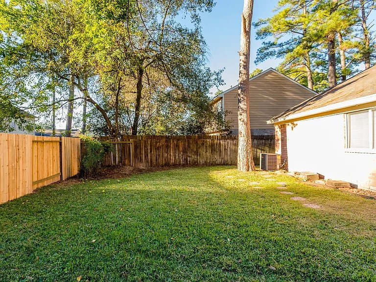 9206 Towerstone Dr — Photo 3