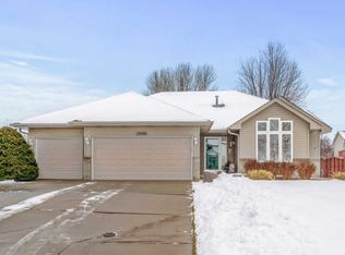 13420 Busch Cir, Rogers, MN 55374