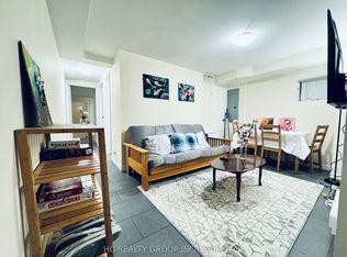 629 Bathurst St, Toronto, ON M5S 2R2
