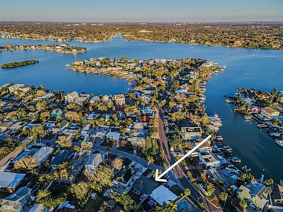 2nd image of 306 12th Ave