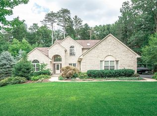 9059 Roger Scott Trl, Brighton, MI 48116