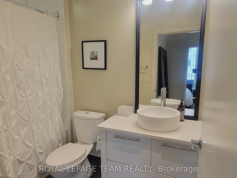 101 Richmond Rd #317 — Photo 11