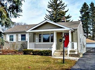 1223 Sunset Rd, Wheaton, IL 60189