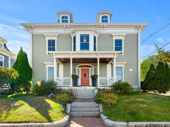 262 Lafayette St #2, Salem, MA 01970