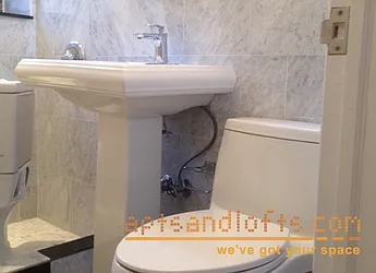 Rented by aptsandlofts.com