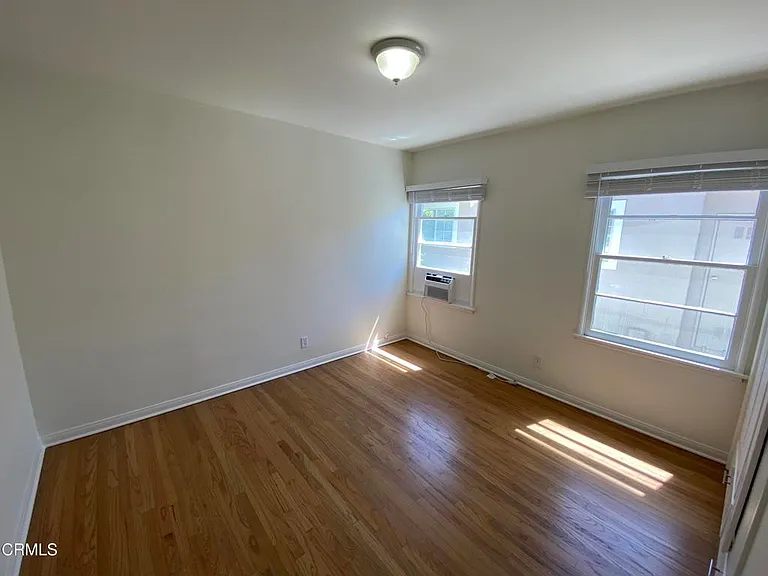 2452 E Washington Blvd — Photo 12