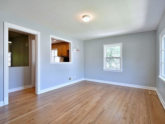 3rd image of 506 N Ellsworth Ave